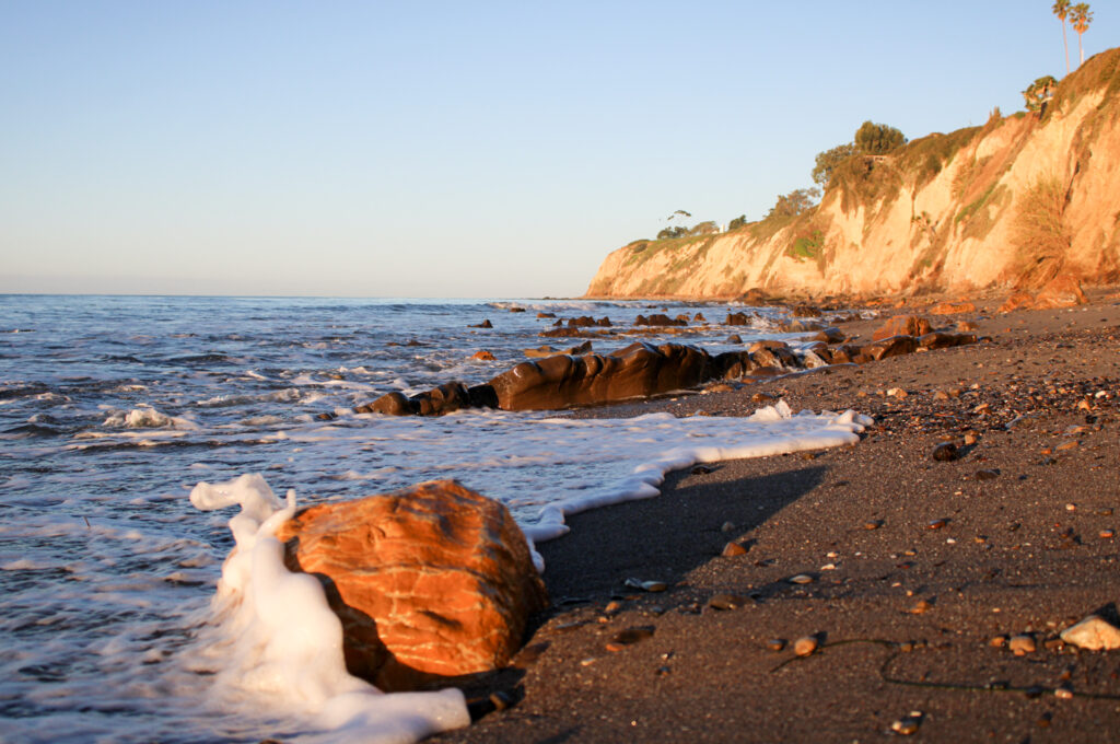 1000 steps beach santa barbara day trip