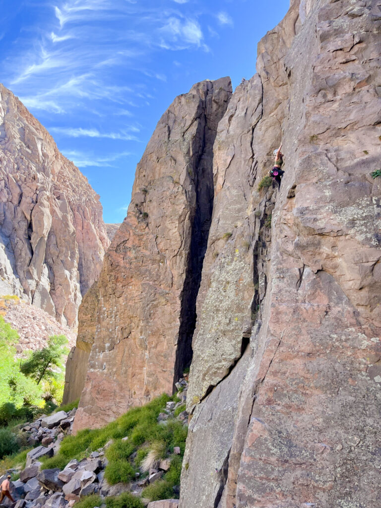 climbing in bishop