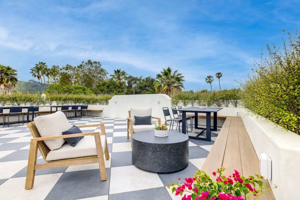 where to stay in Santa barbara
