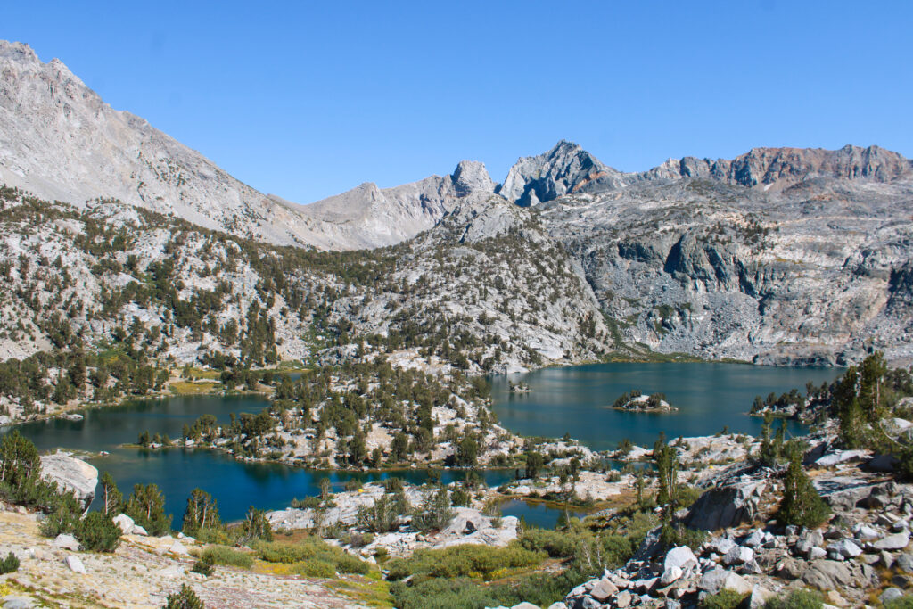 kearsarge pass trail to rae lakes backpacking